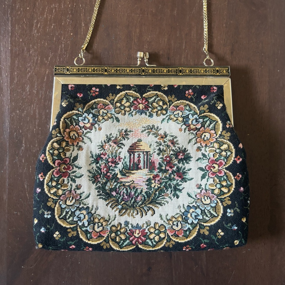 Vintage Elegant Black and Gold Tapestry Clutch